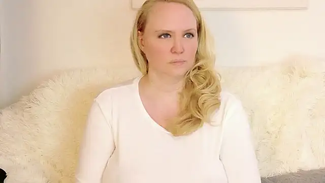 Sarah4you Live XXX-Chat