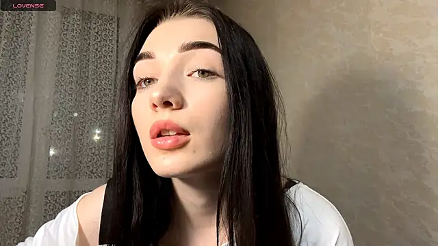 IsabellaWave Adlı Modelin Canlı XXX Sohbeti