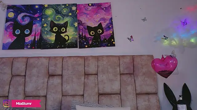 Chat +18 de MiiaBlumm_ ao vivo