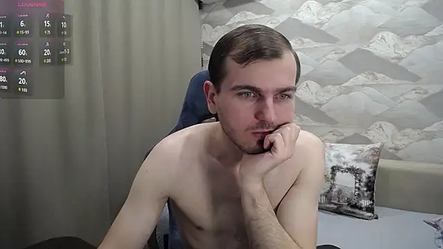 SerzhKorol1: διαδικτυακό σόου στην κάμερα