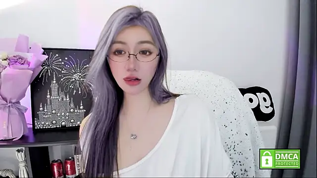 Cute_Mango Adlı Modelin Canlı XXX Sohbeti