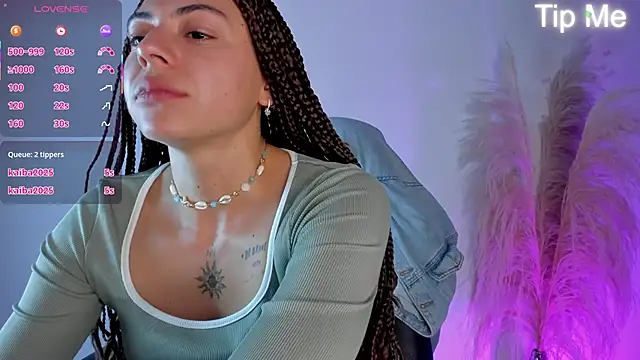 april_dumont élő XXX-chatje