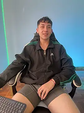 oliver_kyy Live XXX Chat