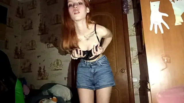 دردشة SirenFrost الجنسية المباشرة