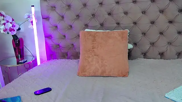 _Agata_ Adlı Modelin Canlı XXX Sohbeti