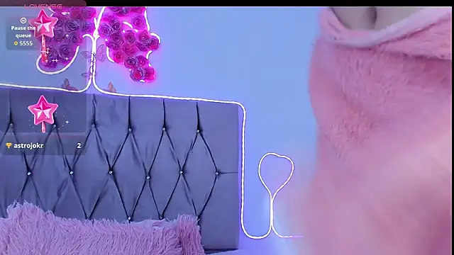 Chat XXX en directo de Ashley_piinkk_