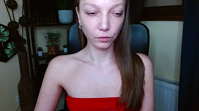 EmillyPlay: απευθείας συνομιλία ΧΧΧ