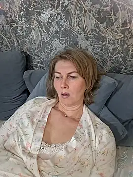 stellahere8: απευθείας συνομιλία ΧΧΧ