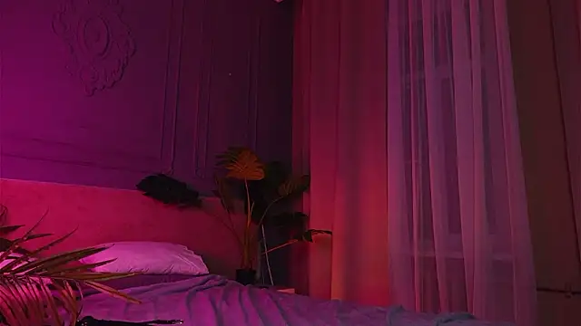 Chat +18 de Liv_Fay ao vivo