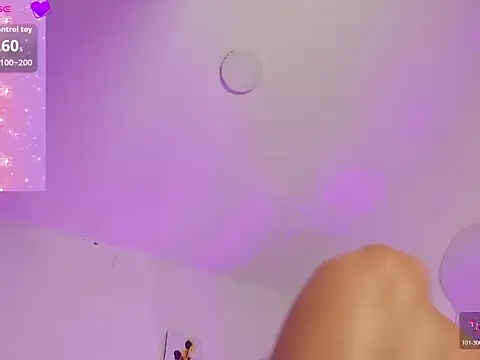 MilaStar777のライブXXXチャット