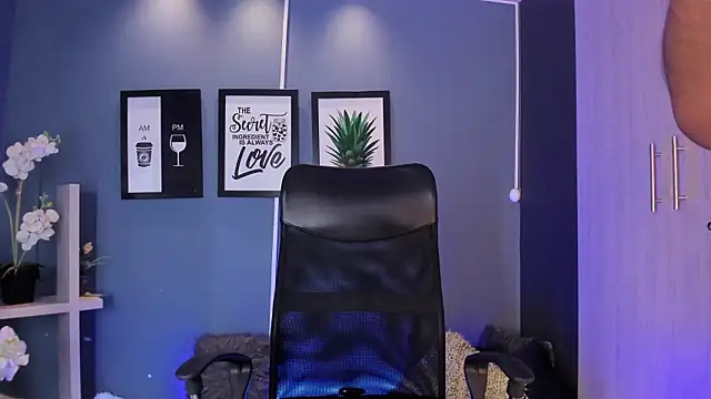 AllanaOrtiz__ élő XXX-chatje