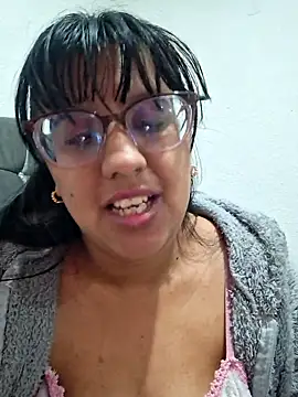 แชท XXX สดของ ZaidaWet