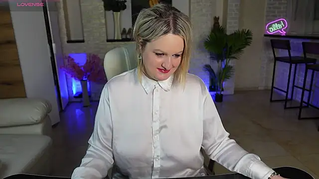 Вебкам-шоу MariemLui