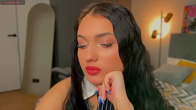 mygoddesshecate Adlı Modelin Canlı XXX Sohbeti