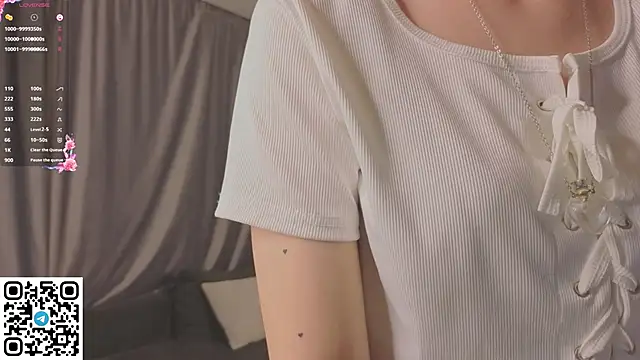 UmbraVelour Adlı Modelin Canlı XXX Sohbeti