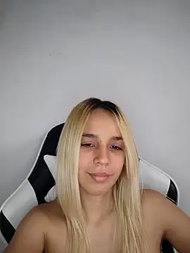 KasumiSophia's Live XXX Chat