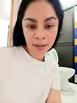 luna_pinky's Live XXX Chat