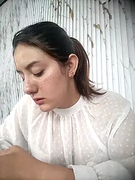 LuisaLean Adlı Modelin Canlı XXX Sohbeti