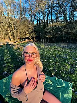 Онлайн чат XXX AliceDx