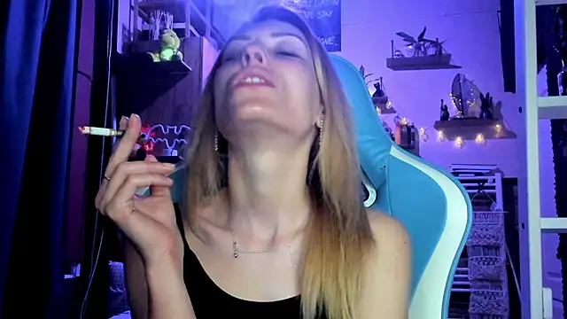 karo123421 Chat XXX live