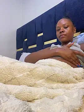 Dellah27のライブXXXチャット