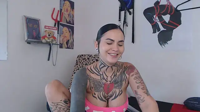 Show de Perola__May na webcam