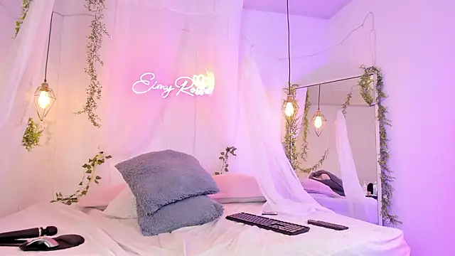 eimi_rosse18's Live XXX Chat