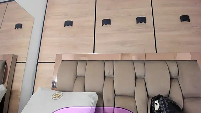 karol_lewiss – Naživo XXX chat