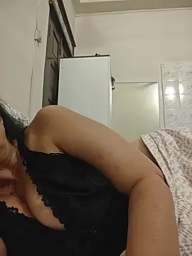 NakedMILFx's Live XXX Chat