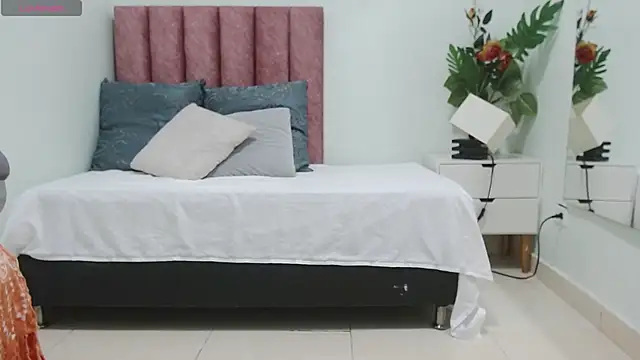 sophia_hadid's Live XXX Chat