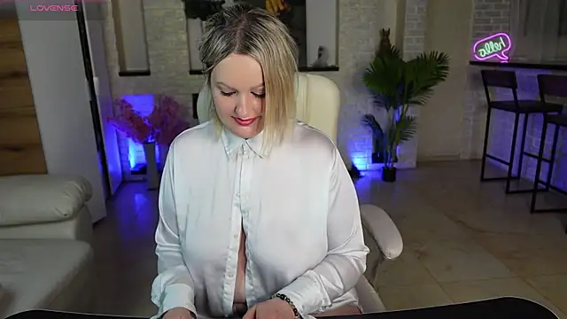 MariemLui's Live XXX Chat