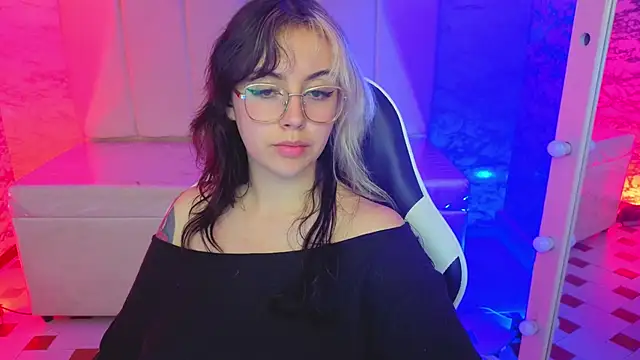 Hela_v's Live XXX Chat