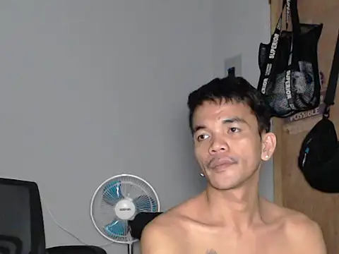 Natsboii Pertunjukan Webcam