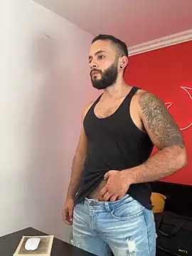 XXX chat uživo modela Mike_savage3