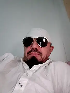 ClonicKaaba: απευθείας συνομιλία ΧΧΧ