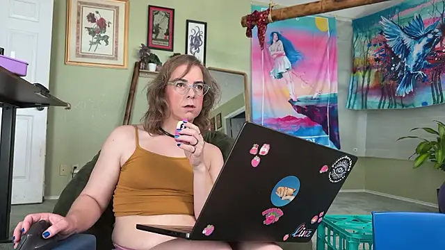 Chat +18 de MirandaFlowers ao vivo