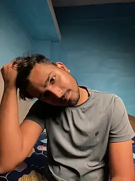 the_Shinchan@xh Chat XXX in diretta