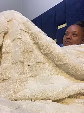 Dellah27 Chat XXX in diretta