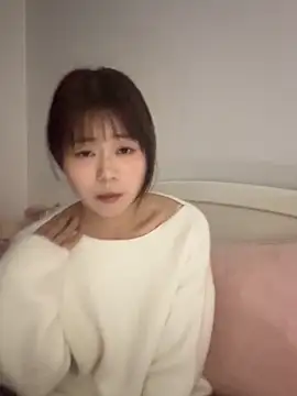 Nana-3 Live XXX Chat