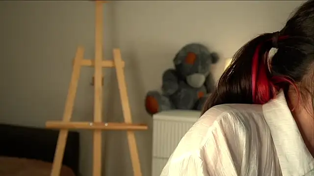 NelleMihalko Adlı Modelin Canlı XXX Sohbeti