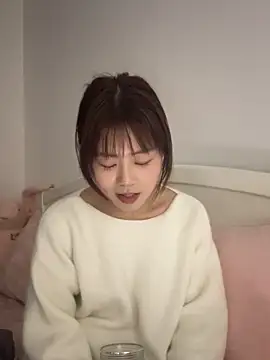 Nana-3のライブXXXチャット