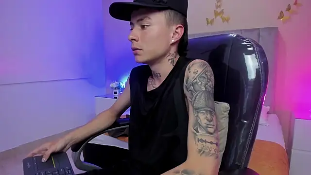 Nascary_Fox's Live XXX Chat