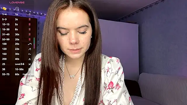 Lia_rise: онлайн-секс-чат