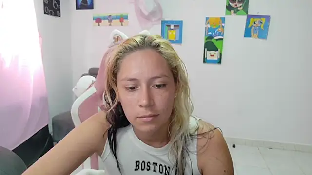 Chat XXX en directo de MommyMiaWs