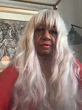 BreanaDivine Chat XXX in diretta