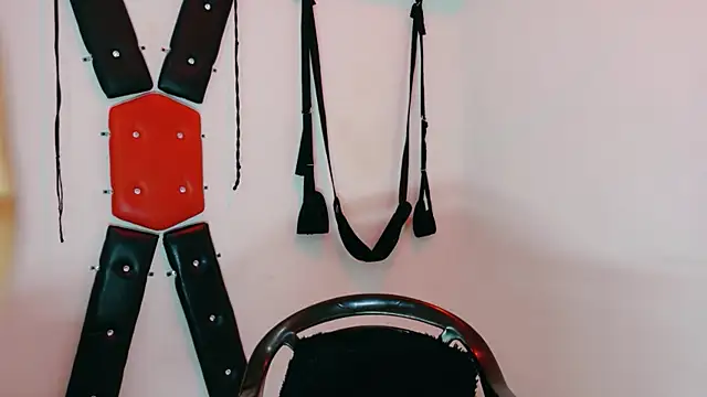 AliceandMaxのライブXXXチャット