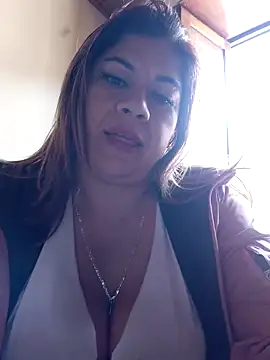 Laura-Hernandez Chat XXX in diretta