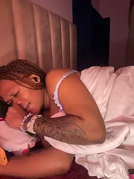 BonnyMolhada's Live XXX Chat