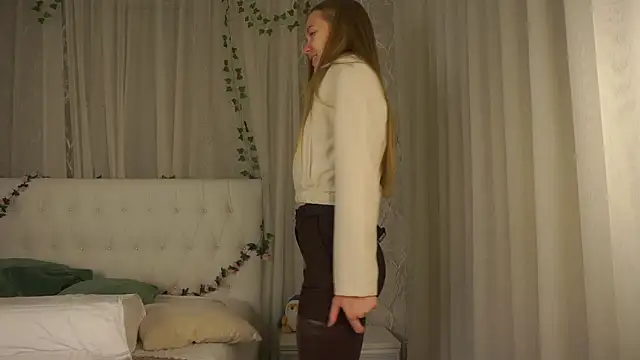 AlbaMesick Adlı Modelin Canlı XXX Sohbeti