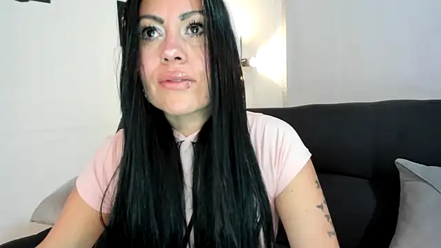 Tania_matureのライブXXXチャット